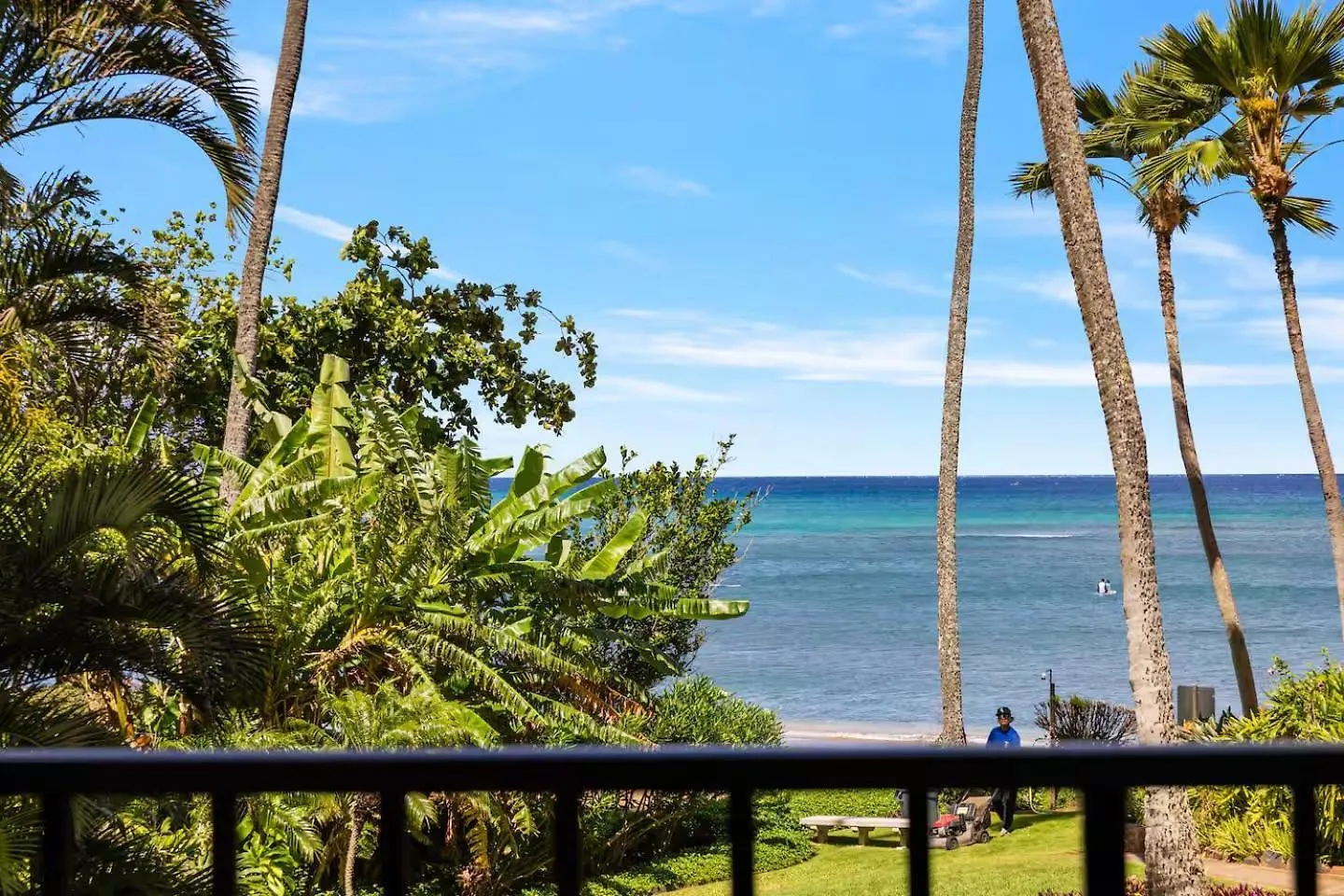 Dom wakacyjny Luxe Oceanfront Escape, Ocean Views With Ac Comfort Kahana